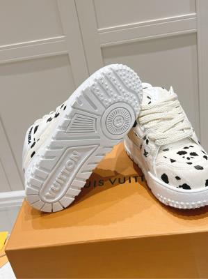 wholesale quality louis vuitton couples shoes model no. 35